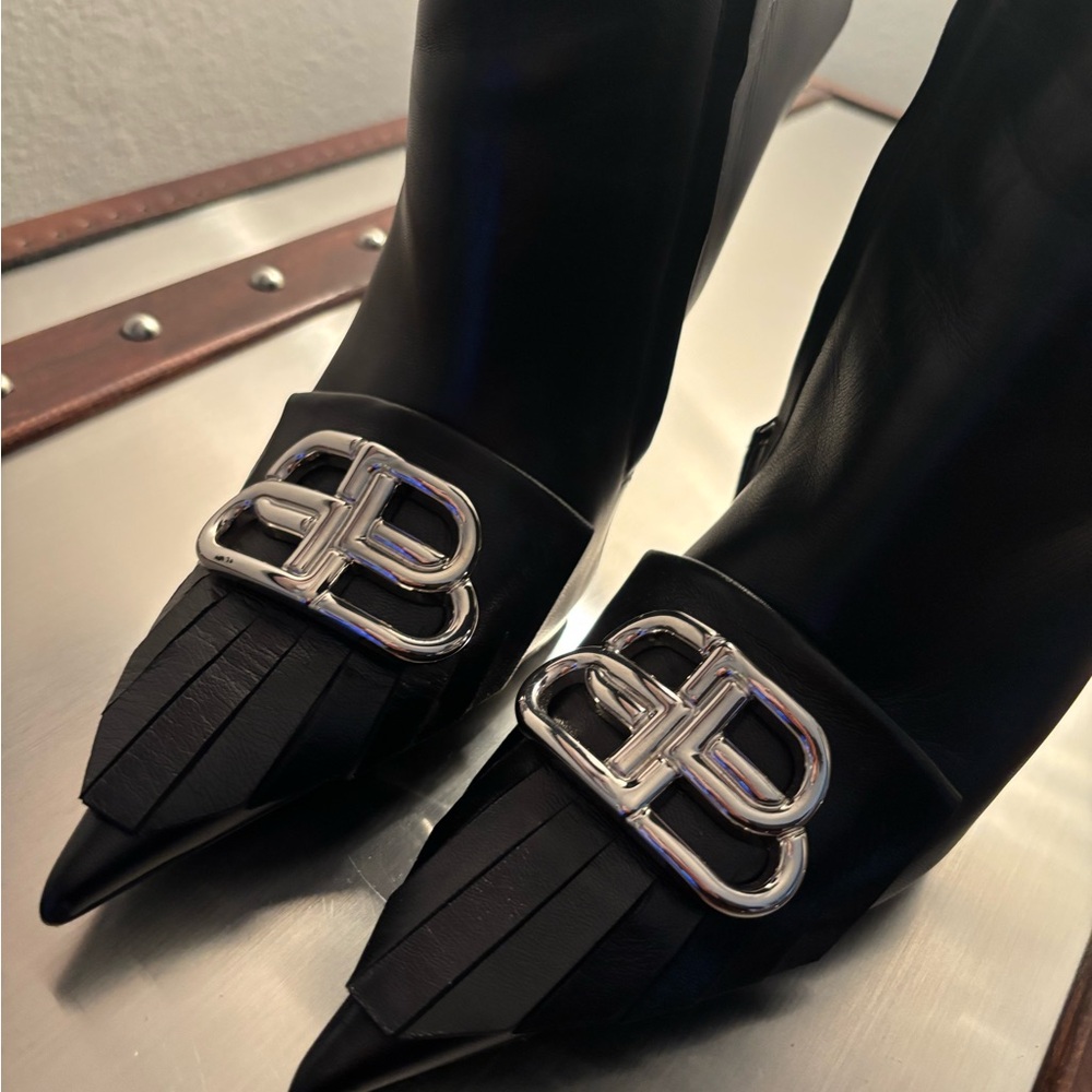 Black Leather Women's Shoes